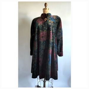 Vintage 70s/80s Floral Swing Coat by Cattiva